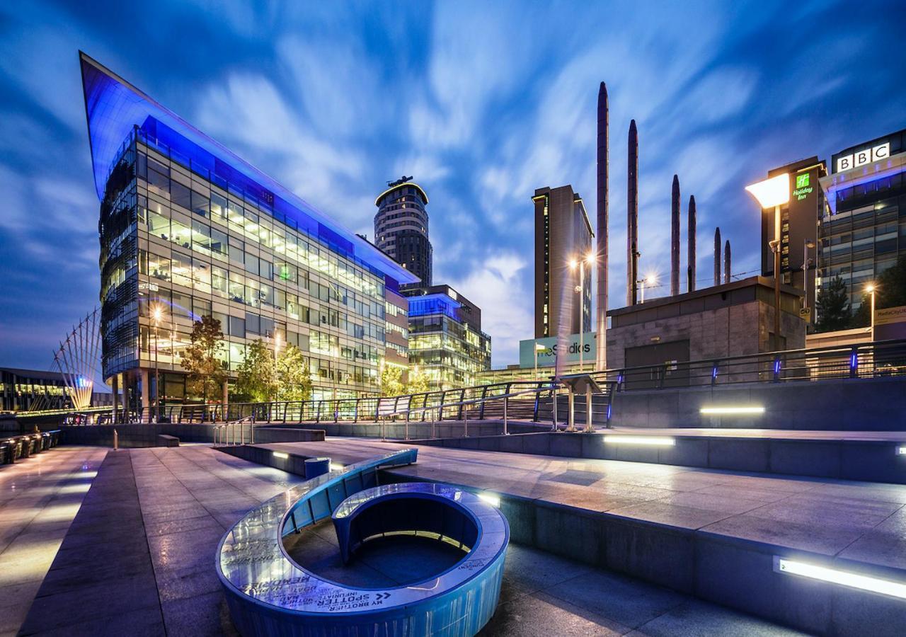 Hallsphere - Stunning Apartment Salford Quays Manchester Buitenkant foto
