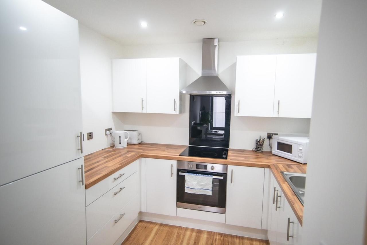 Hallsphere - Stunning Apartment Salford Quays Manchester Buitenkant foto